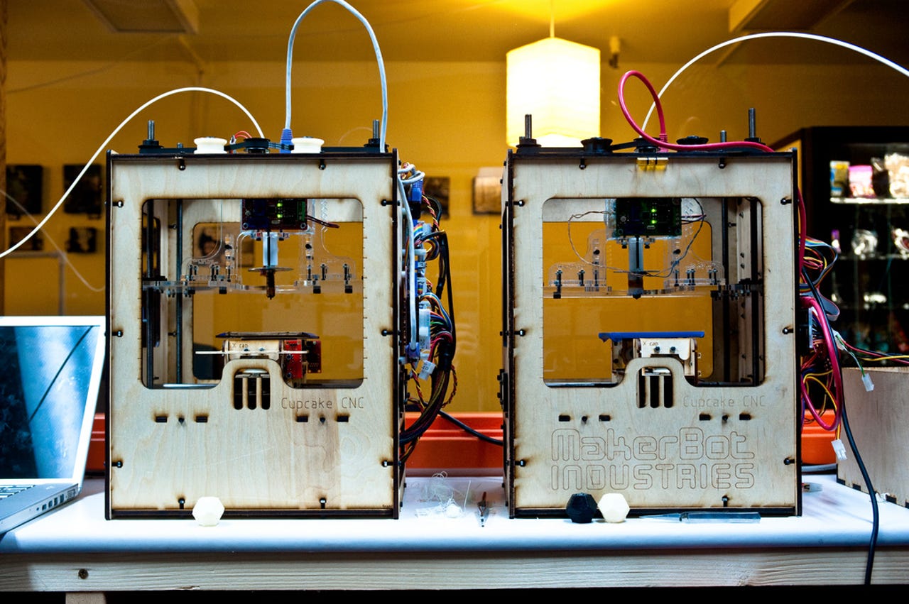 makerbot-innovation-centers-two-3d-printers-flickr.jpg