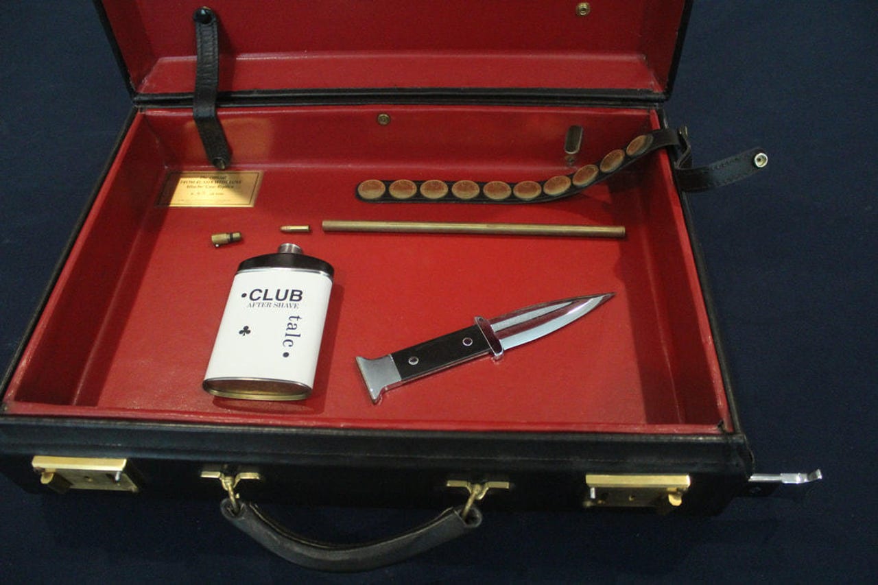 sd-briefcase-2-orig.jpg