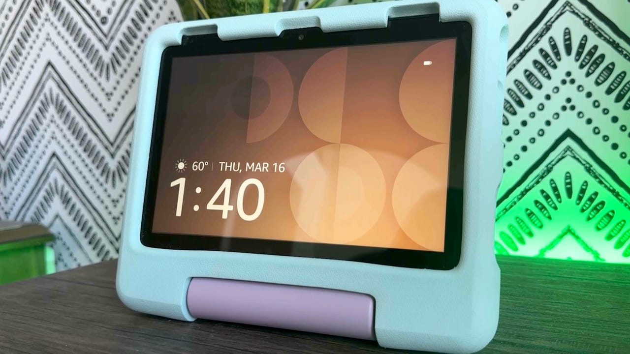 Fire HD 8 Tablet in Show Mode