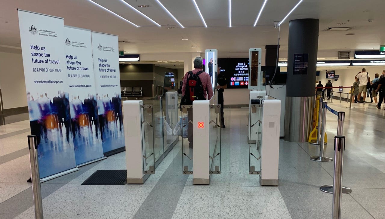 sydney-airport-arrivals.jpg