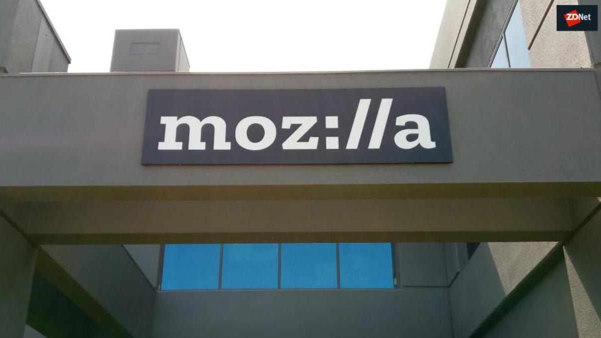A former high-ranking Mozilla executive has accused Google of intentionally and systematically sabotaging Firefox over the past decade in order to boo