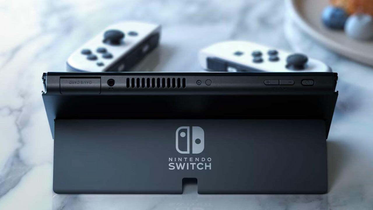 Nintendo Switch OLED Review - SlashGear