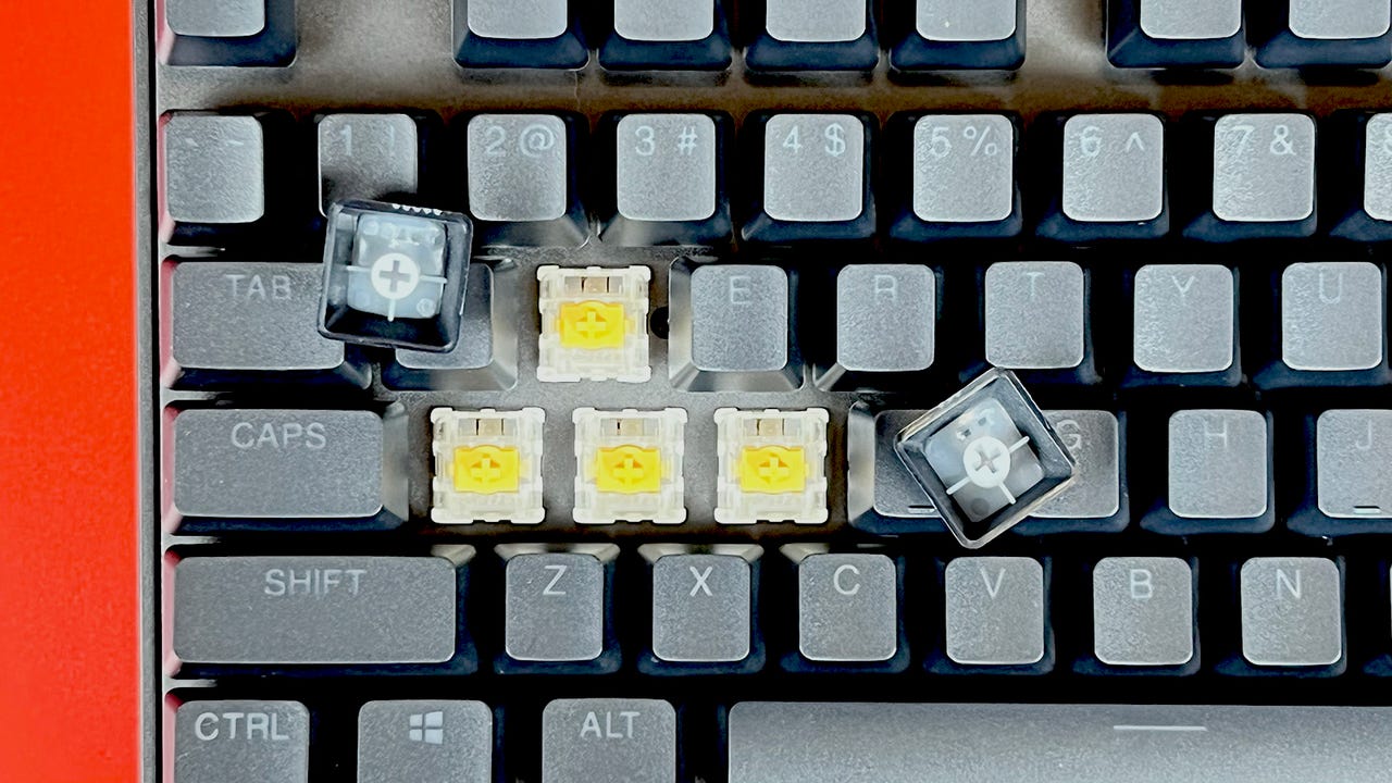 SteelSeries Apex 9 Mini Keyboard Review