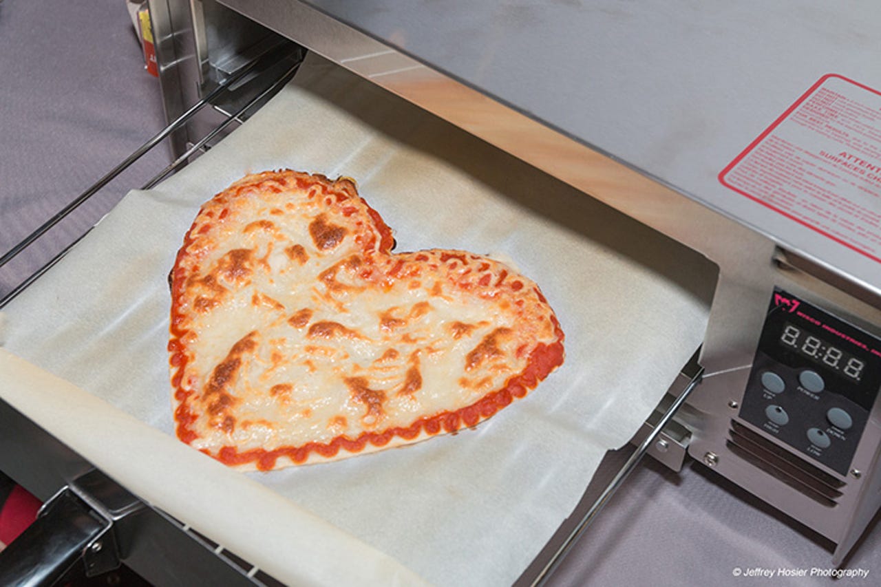 pizza-heart.jpg