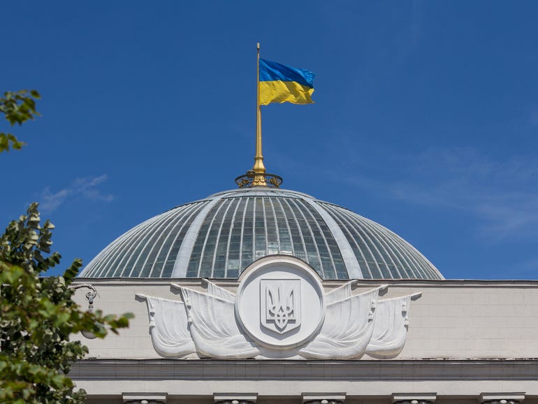 Serangan peretasan ‘besar-besaran’ telah menghantam situs web pemerintah di Ukraina