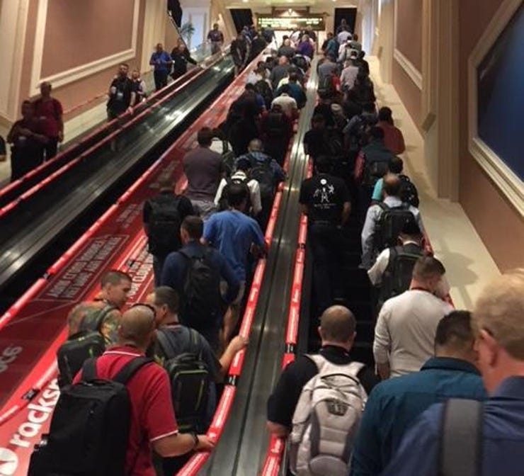 conference-crowd-escalator-vmworld-joe-mckendrick-august-2017.jpg