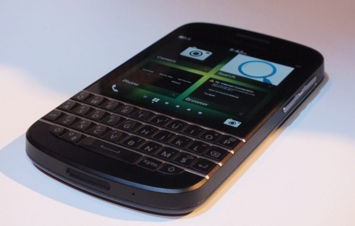 blackberryq10front-v1.jpg