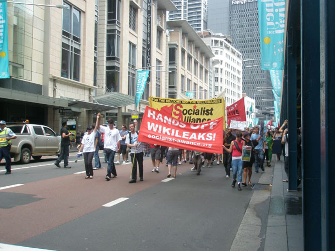 wikileaks-protest-fires-up-in-sydney-pics14.jpg