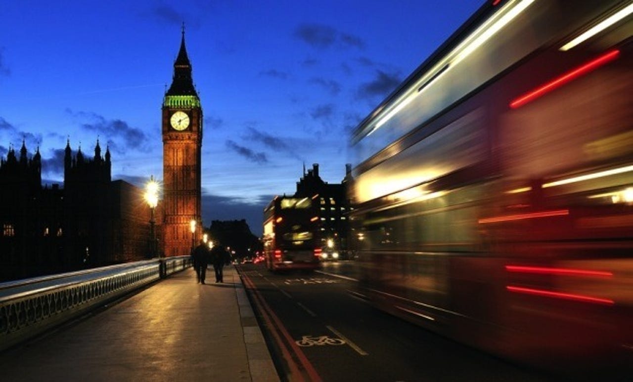 london-westminster-parliament-bus-620x374