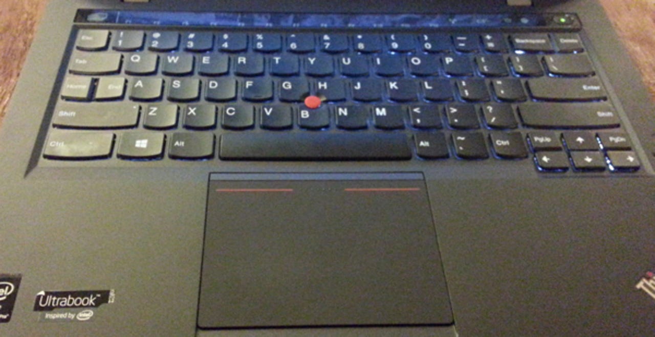 08-thinkpad-x1-carbon-keyboard-trackpad.jpg