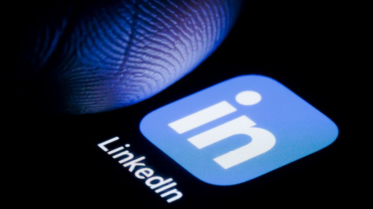 how-to-add-a-new-credential-to-your-linkedin-profile-and-why-you-should