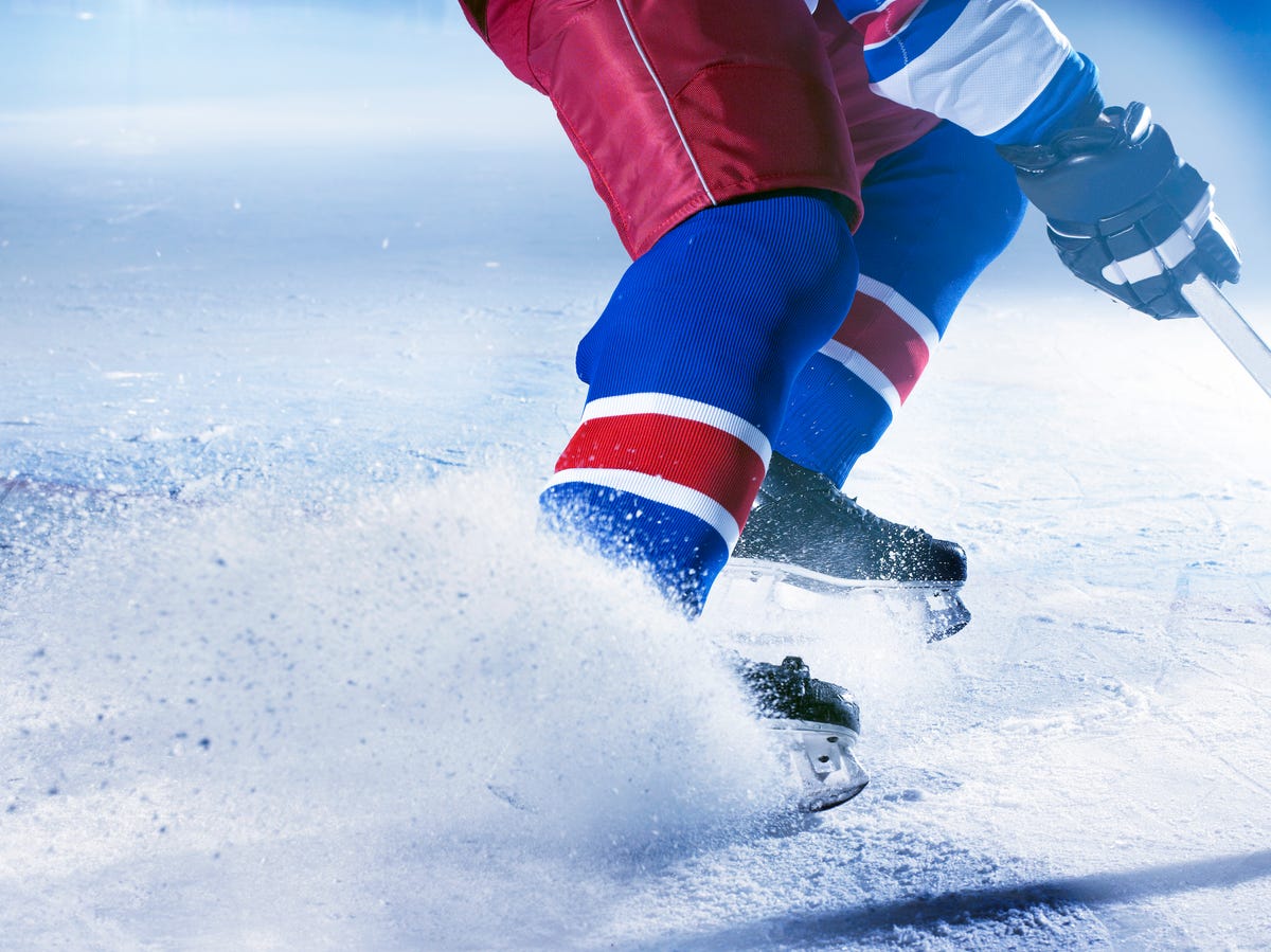 istock-ice-hockey.jpg