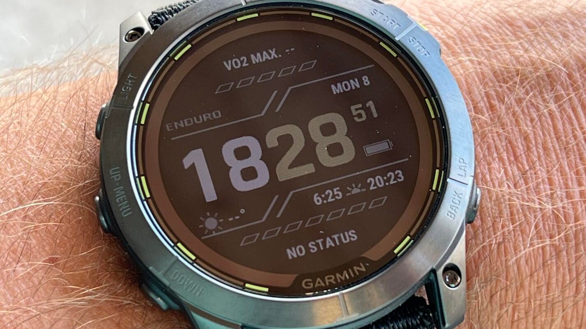 Garmin Enduro 2: 150 hours of GPS tracking and endurance athlete training features