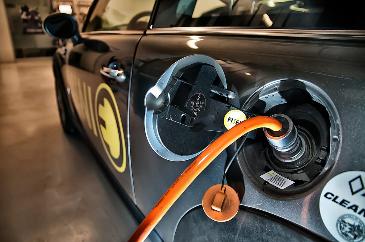 electric-car-charging-car-show-flickr.jpg
