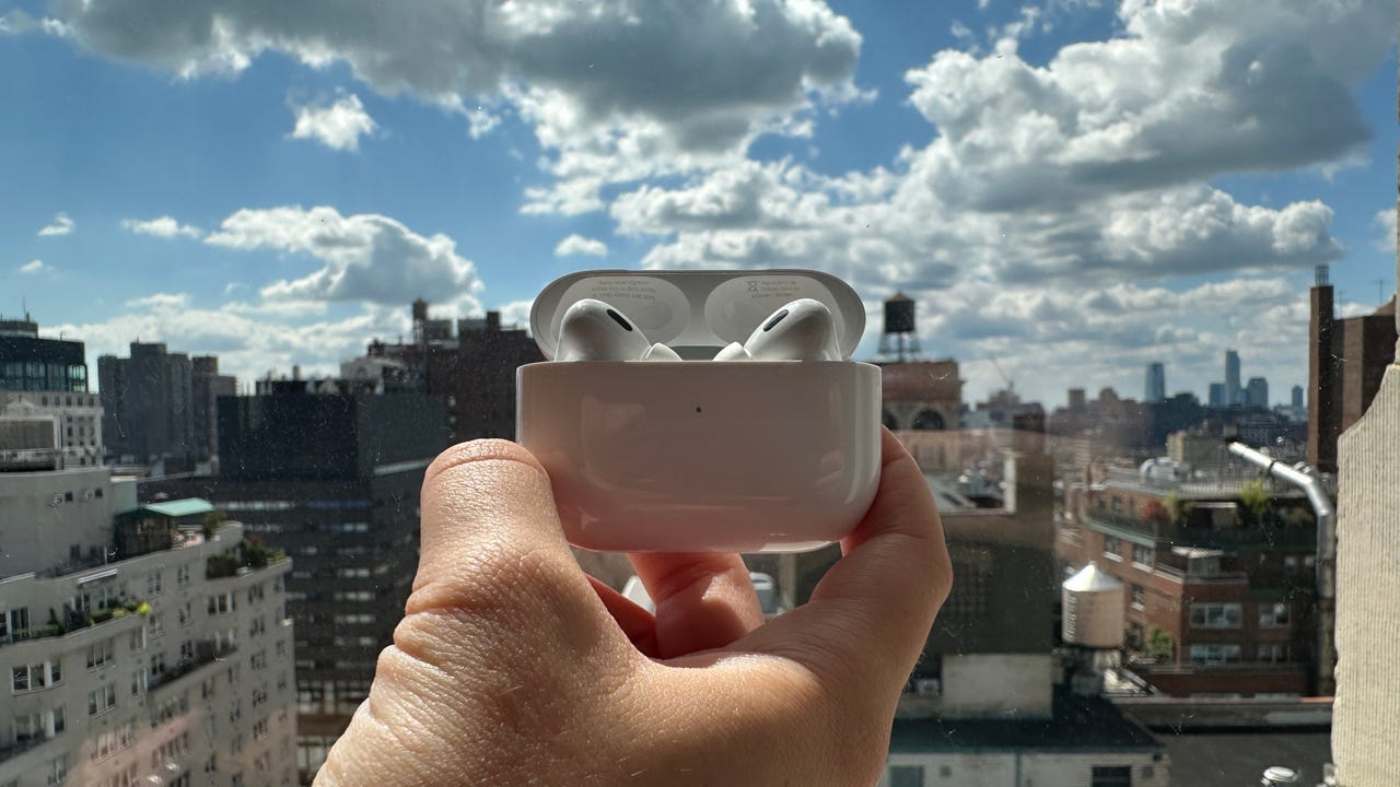 Apple AirPods Pro (second-gen) review: same look, better everything else -  The Verge