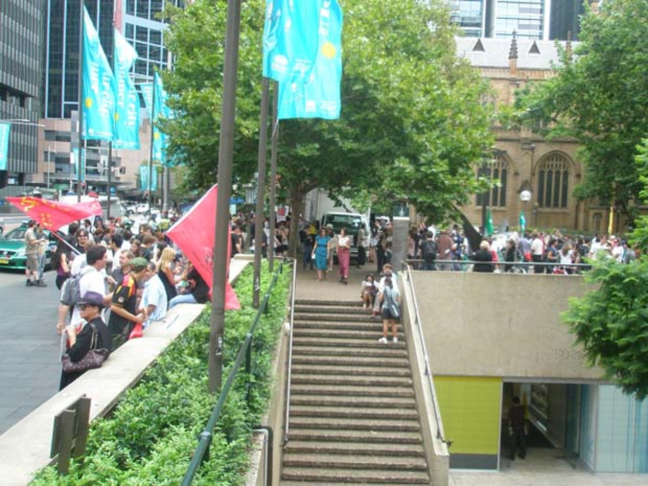 wikileaks-protest-fires-up-in-sydney-pics5.jpg