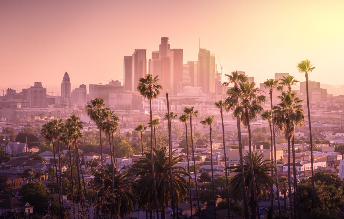 لس آنجلس-city-skyline-sunset.jpg