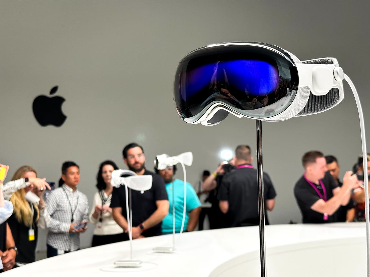 Apple expected to make a big Vision Pro announcement any minute now | ZDNET