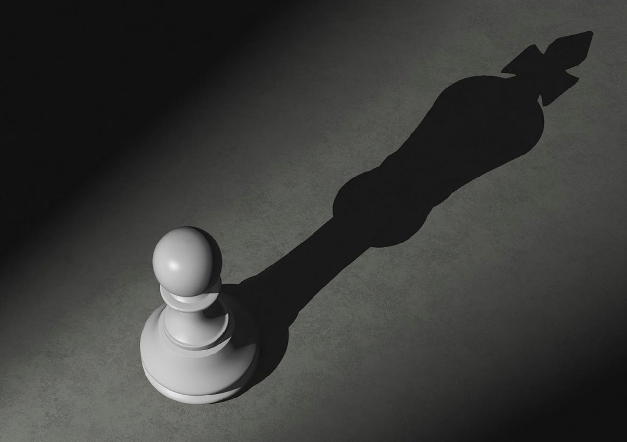 chess-pawn-shadow-king.jpg