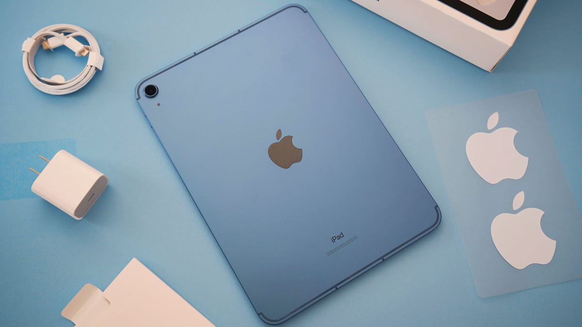 Apple iPad 10th Gen Blue