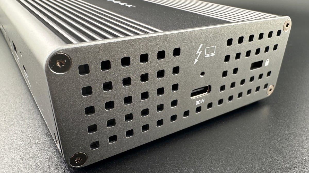 End view of the OWC Thunderbolt Go Dock