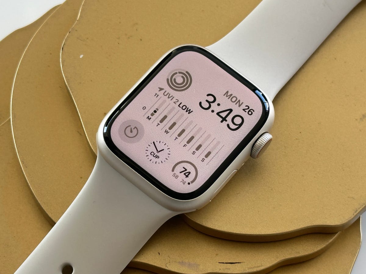 Apple Watch 8 review: A sleeper hit, even if it doesn't match Samsung's  sensors