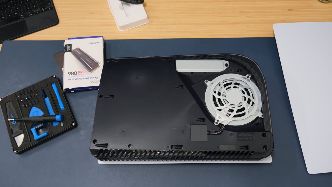 Augmentation de stockage d'une SONY PS5 avec un disque SSD - PERON  SOLUTIONS IT