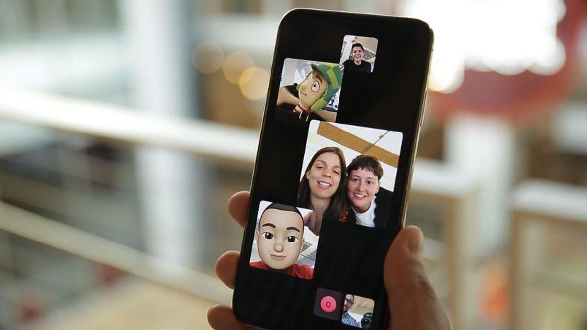 Apple FaceTime with multiple people on a phone