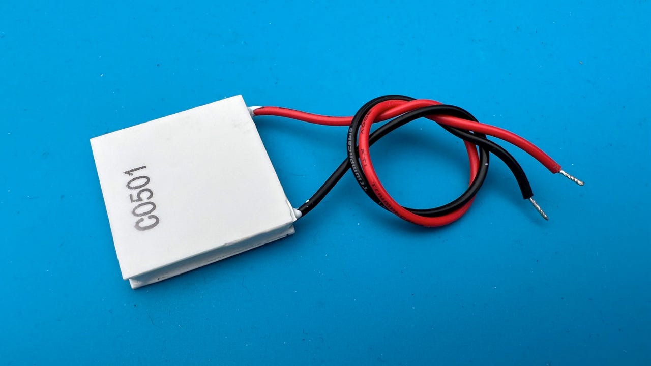 A Peltier thermoelectric cooler module