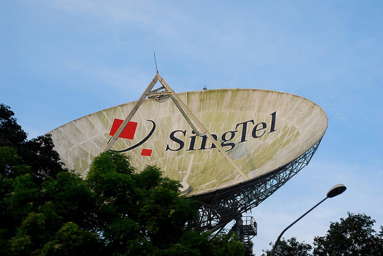 singtel-satellite-flickr-jjpacres-640px