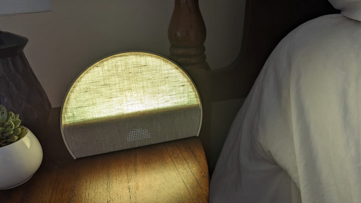 I replaced my phone alarm with this smart sunrise clock. The results were night and day