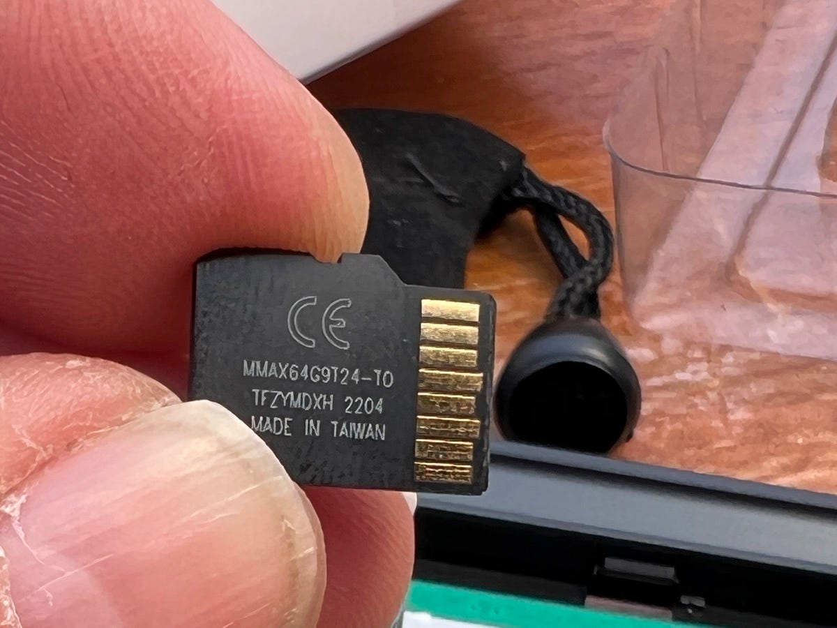 کارت microSD 64 گیگابایتی خراب