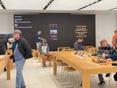 I went to an Apple store and saw the saddest employee in the world