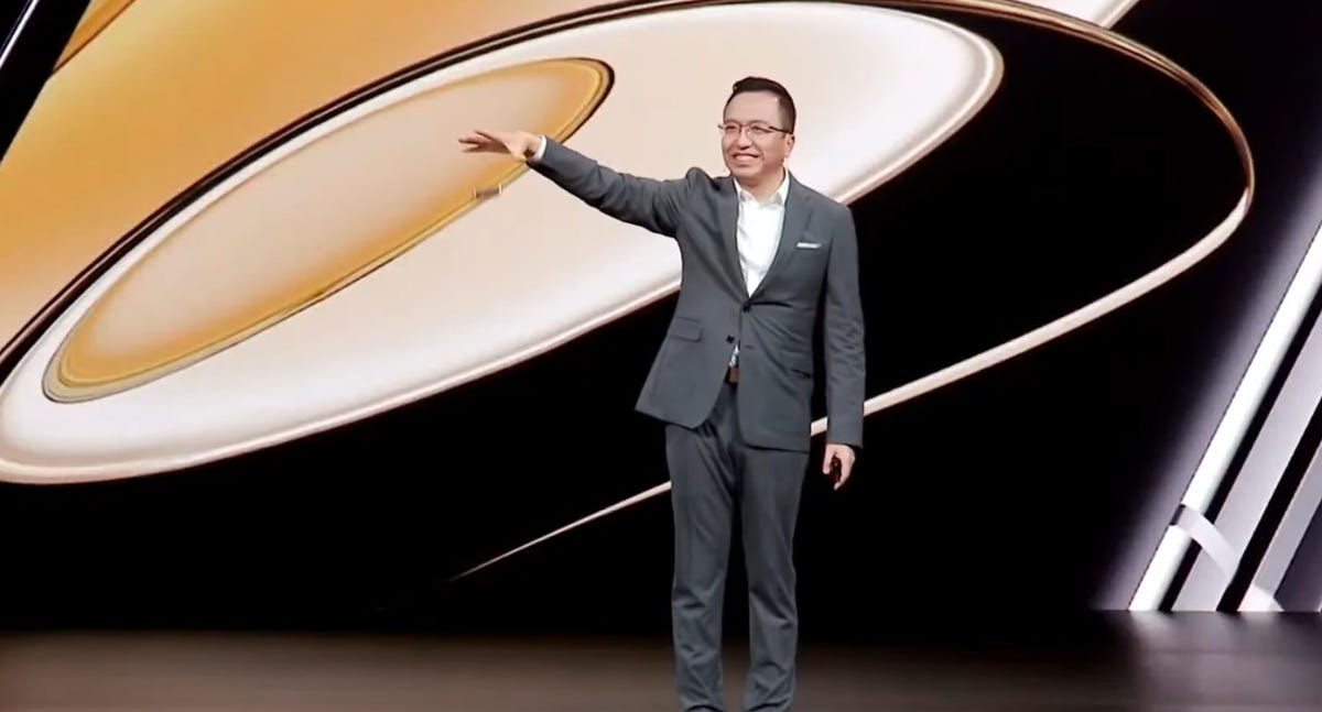 watch-honor-reveal-magic-v-foldable-phone-china-launch-event.png