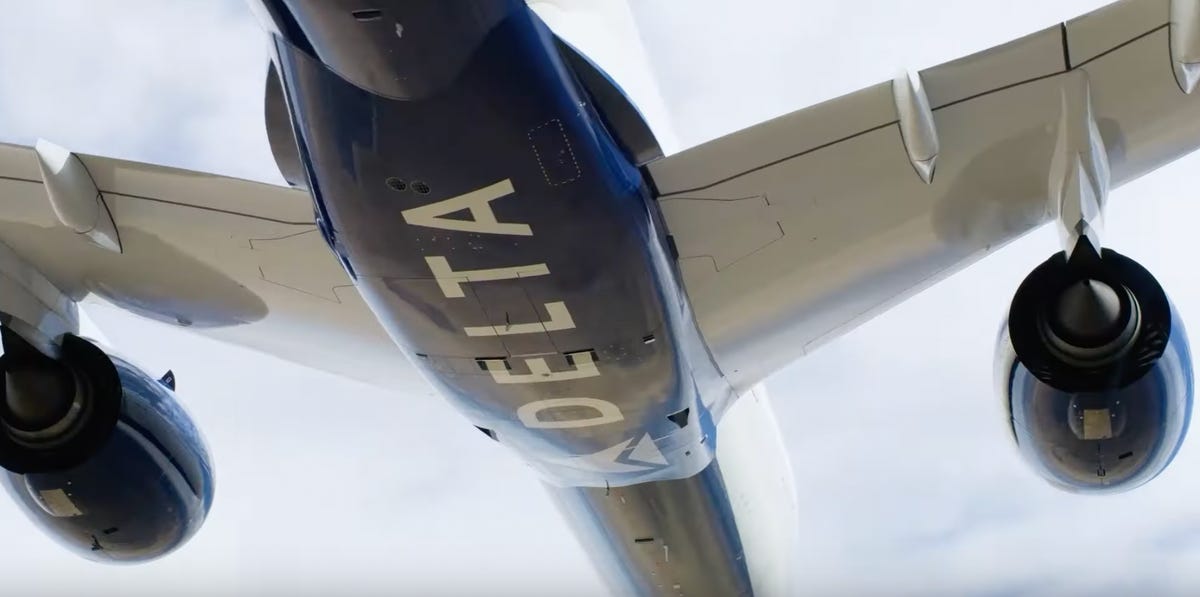 Underside of a plane saying Delta