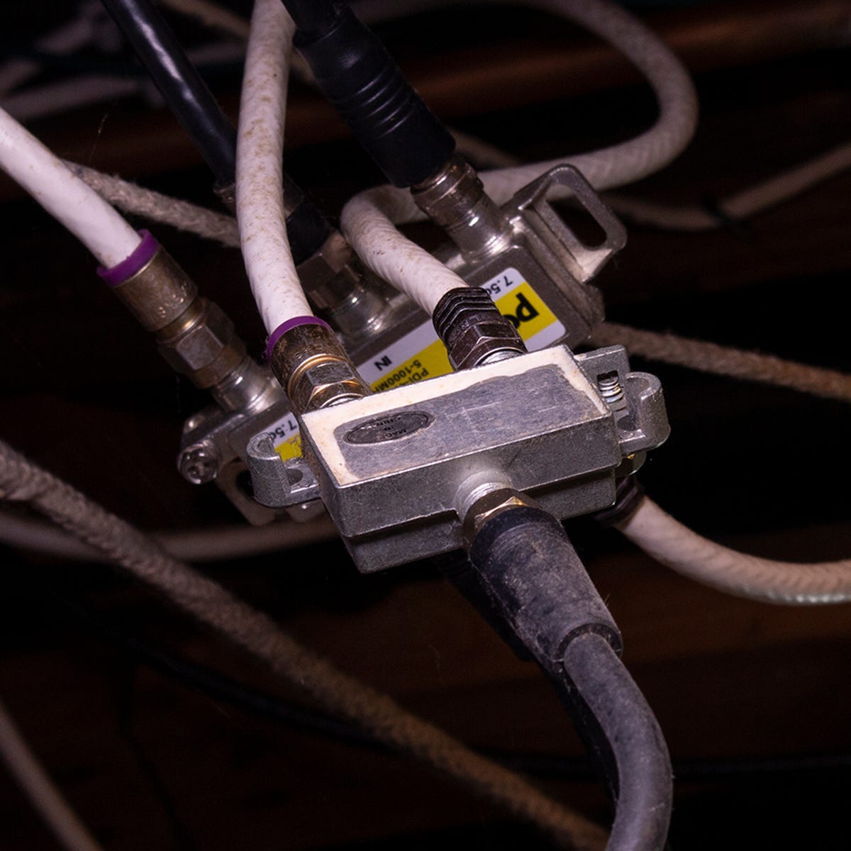 Ikke vigtigt Arthur Conan Doyle polet How to convert your home's old TV cable into powerful Ethernet lines | ZDNET