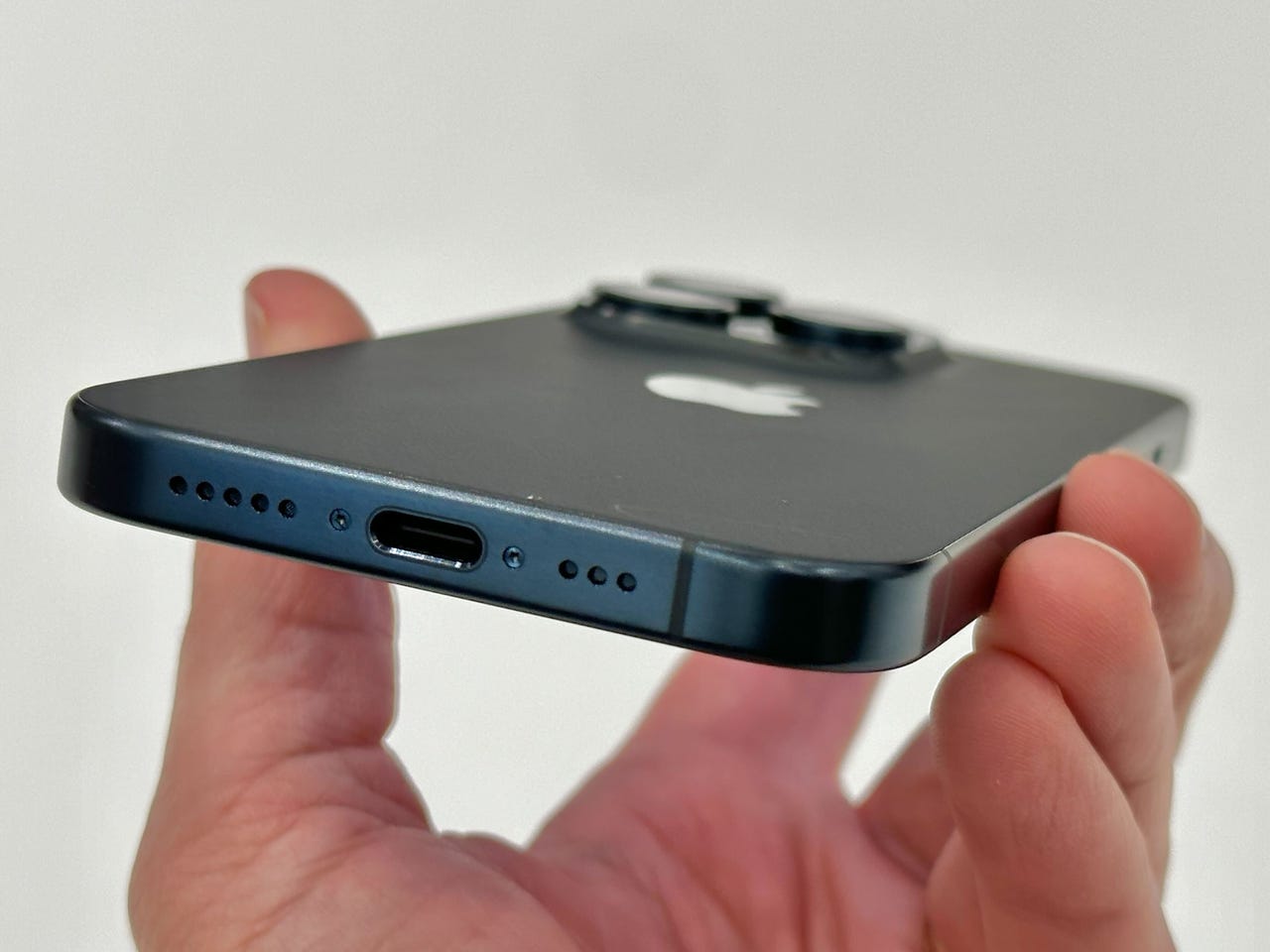 Picture of iPhone 15 Pro Max's new USB-C port