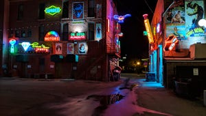 pixel-3-xl-neon-alley-night-sight.jpg