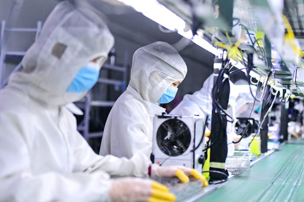 iPhone 14 production hit by COVID lockdowns in China