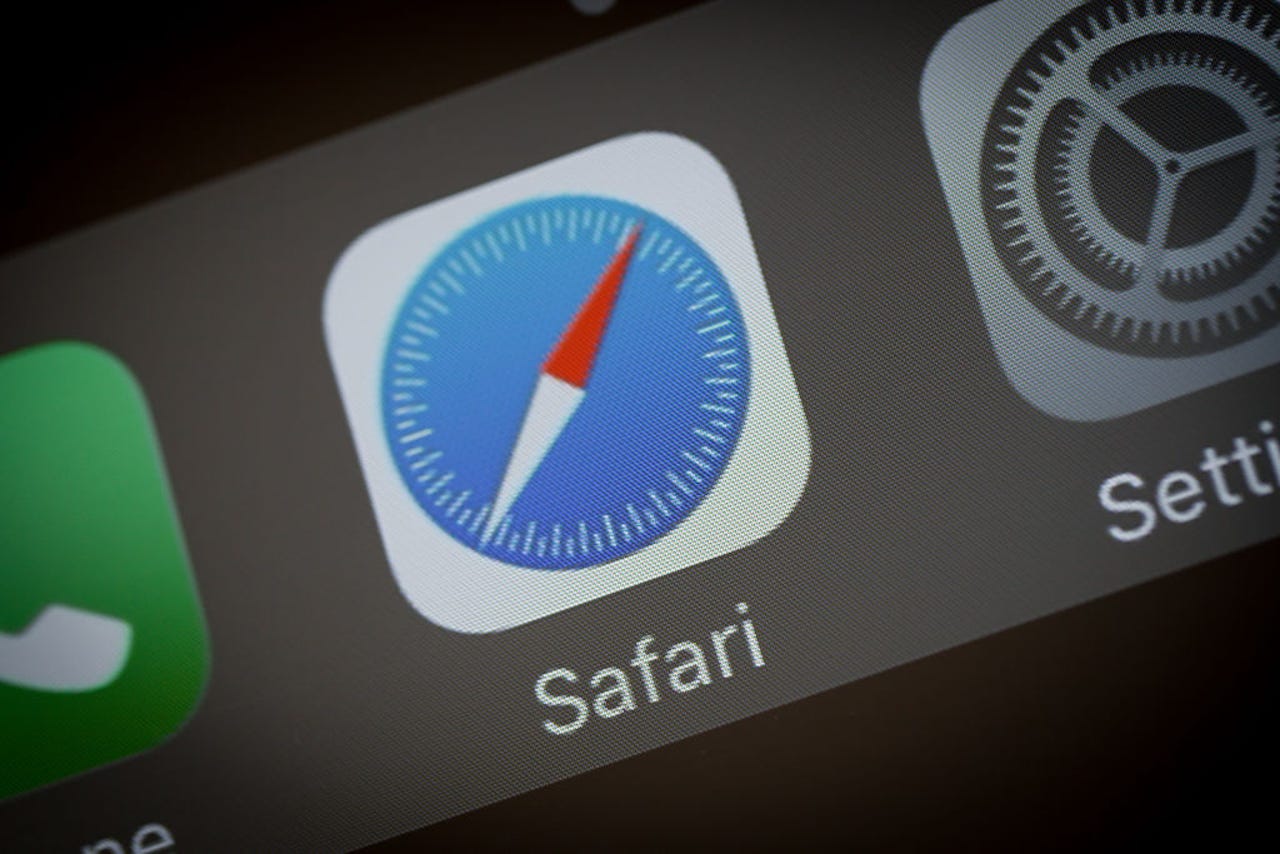 Safari app closeup