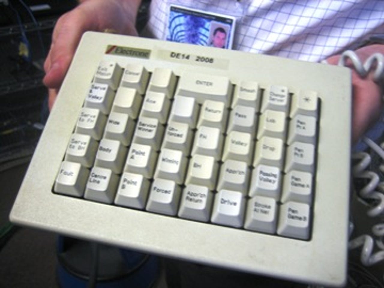 40151660-9-shot-keyboard.jpg