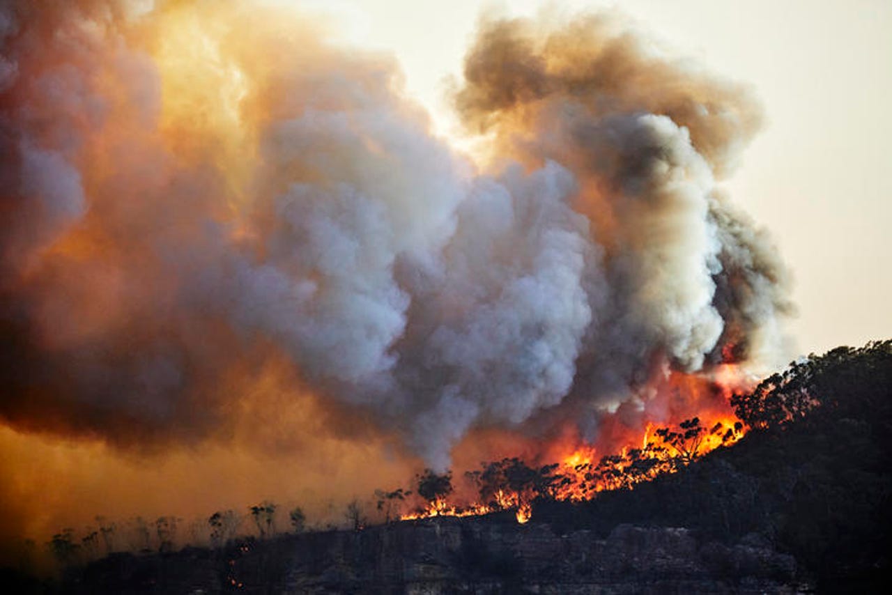 bushfire-gettyimages-1192659783.jpg