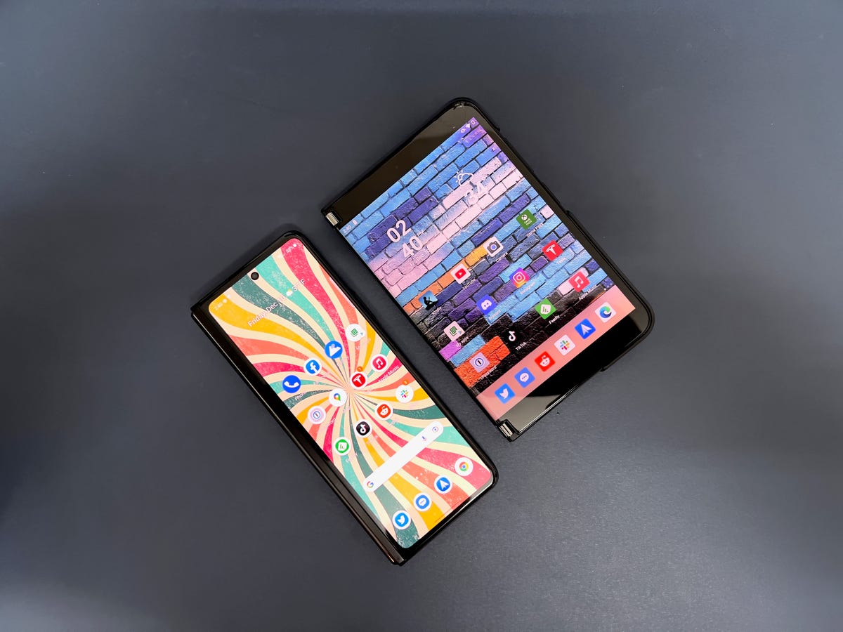 future-smartphones-foldables-iphone-z-fold-3-duo-2-2.jpg