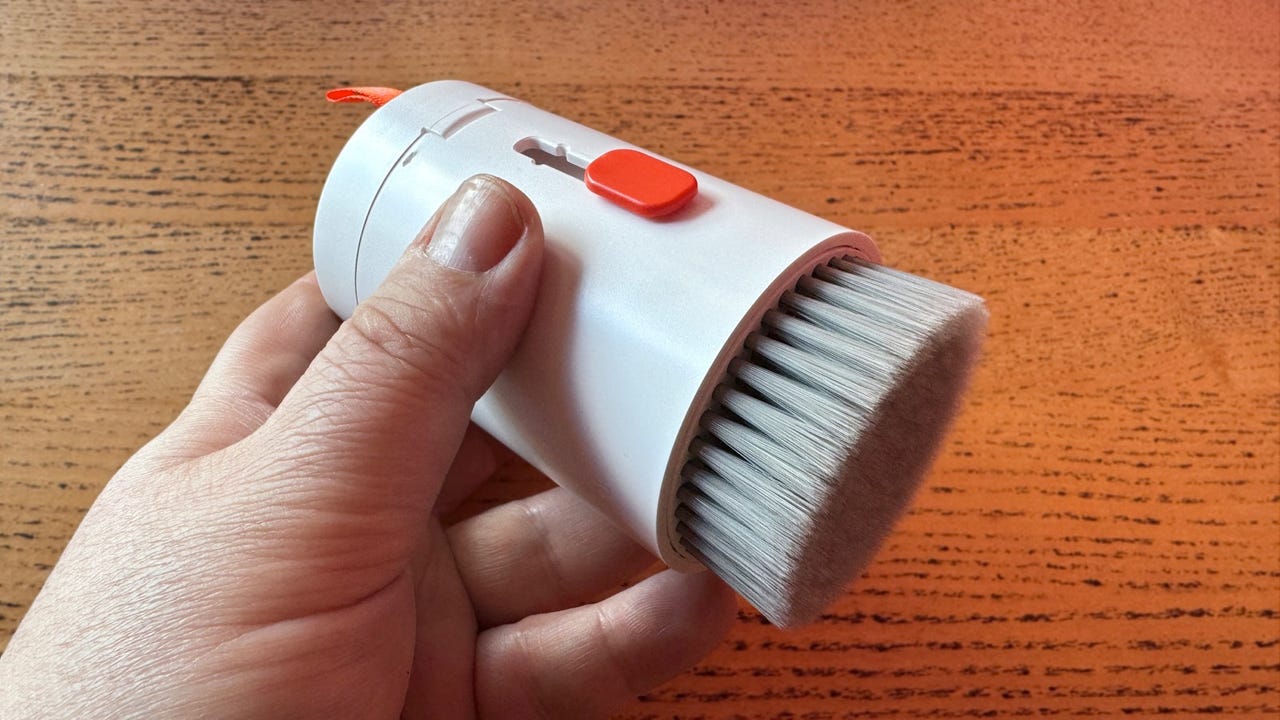 20-in-1 gadget cleaning tool