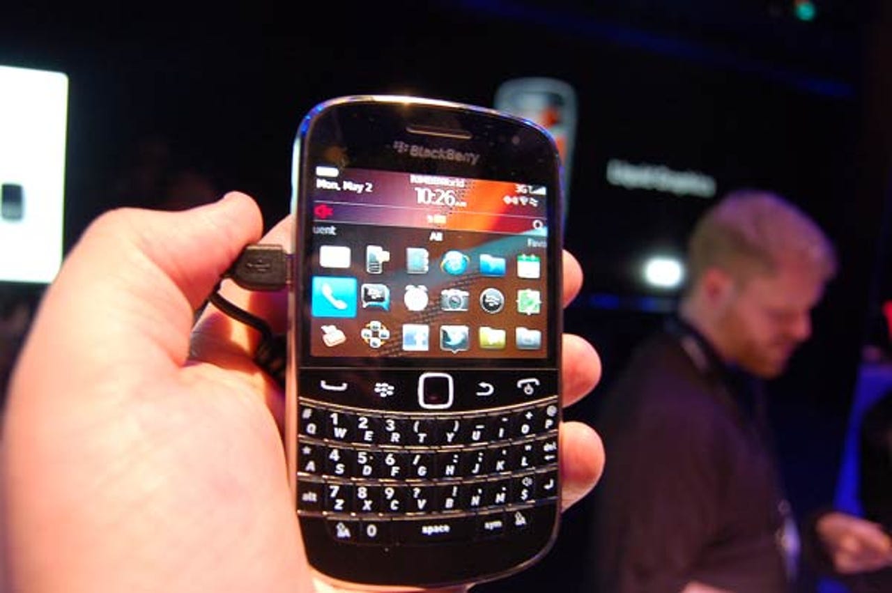 blackberry-bold-9900-cbsi-6.jpg