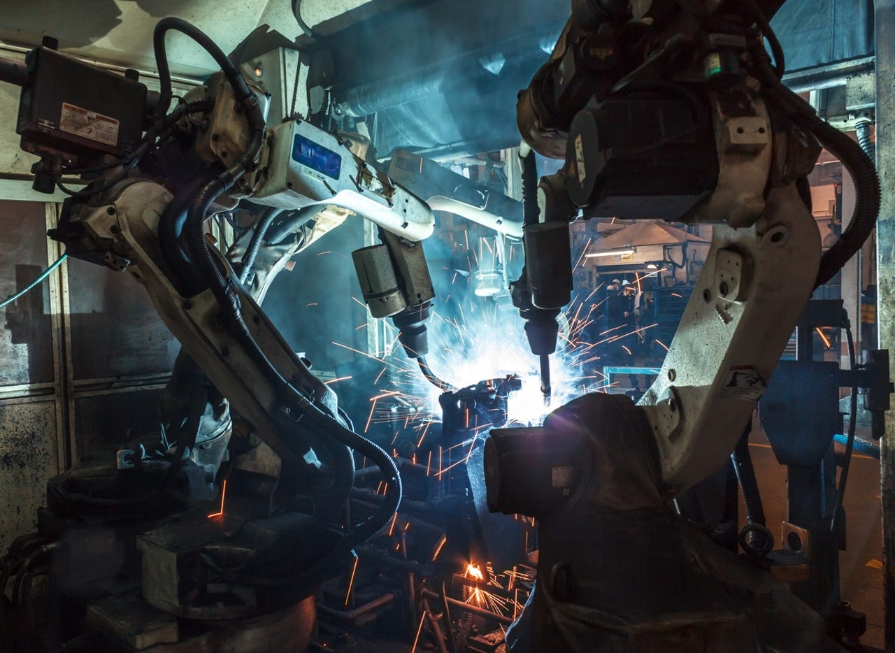 robots-welding-factory-istock.jpg