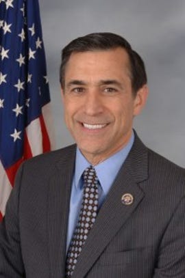 Darrel Issa, Congressman, announces that SOPA won't get to the House's floor for a vote.