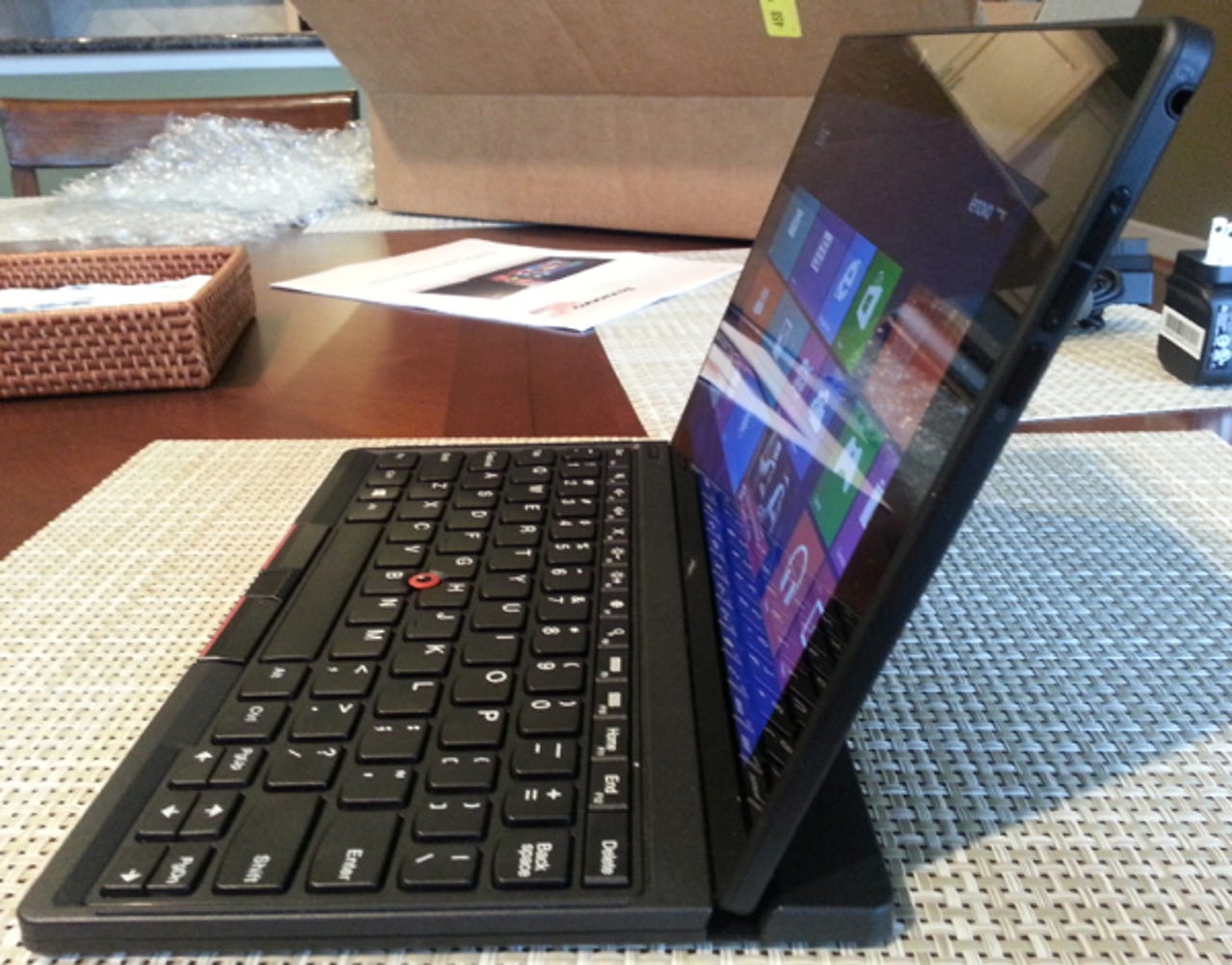 04-tablet-with-keyboard-side-600.jpg
