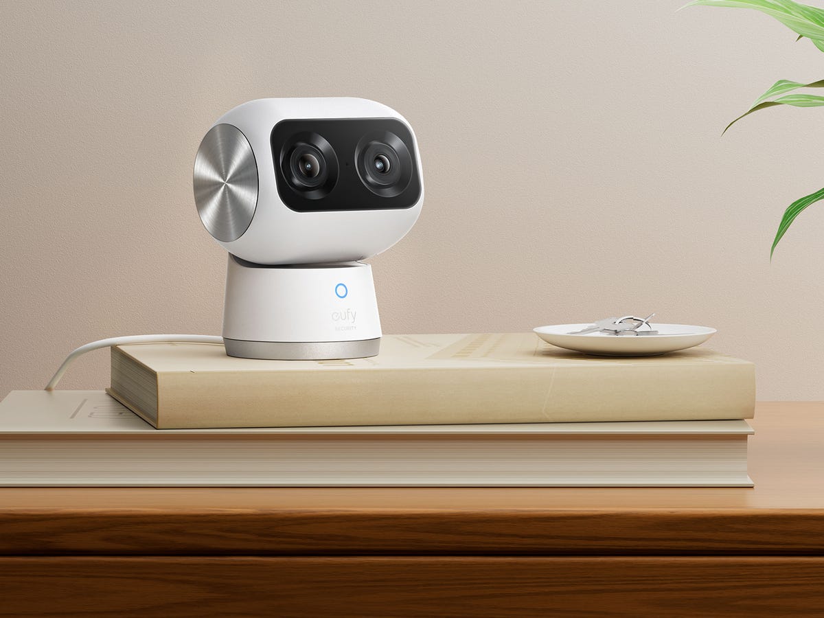 Eufy's new dual-lens security cameras can use AI to stitch together video  recordings