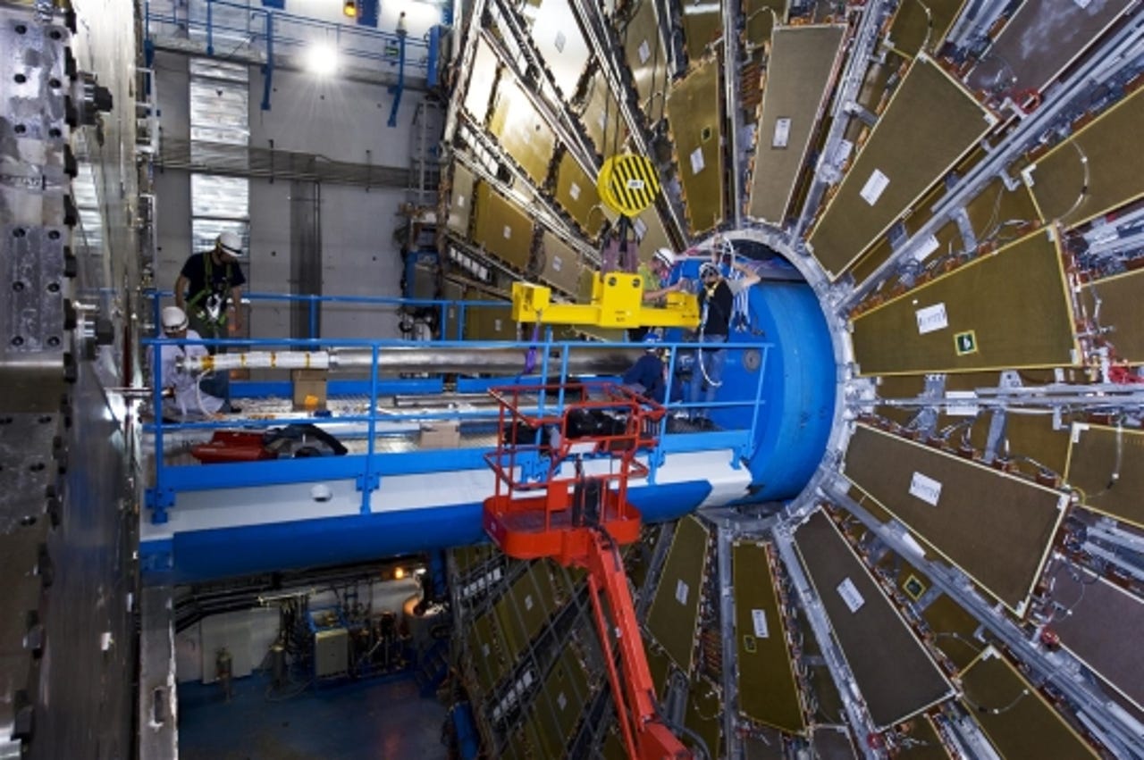 large-hadron-collider-tech-photos7.jpg